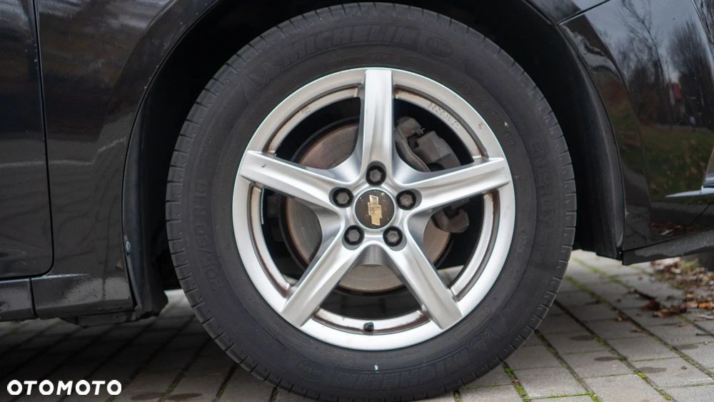 Chevrolet Cruze 1.6 LS - 15