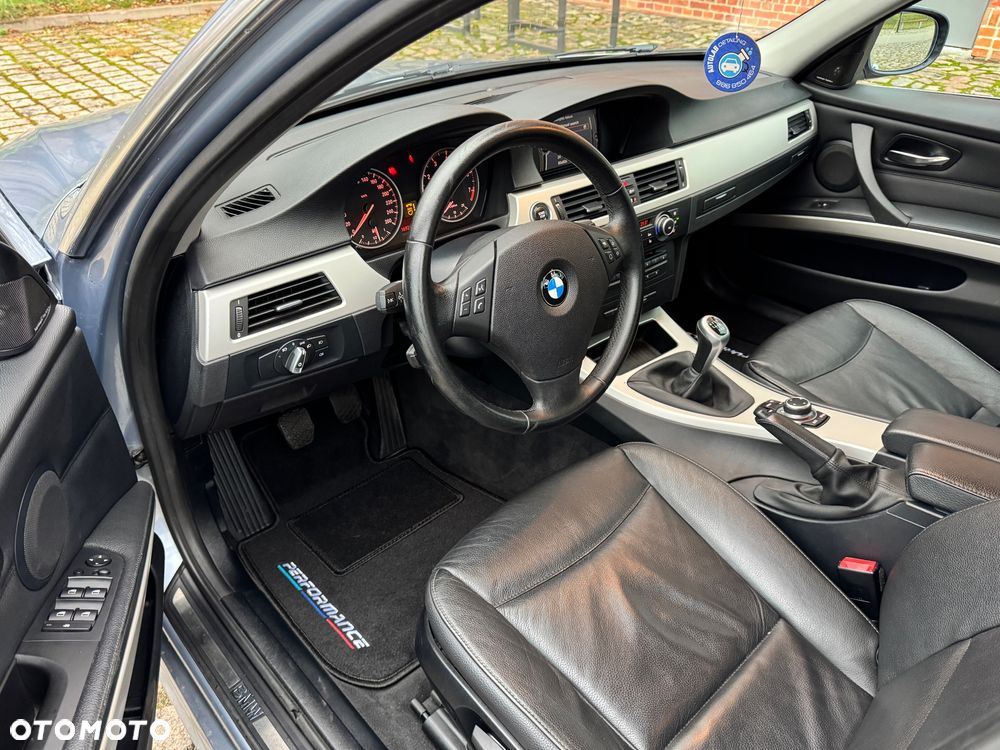 BMW Seria 3 320i Edition Sport - 5