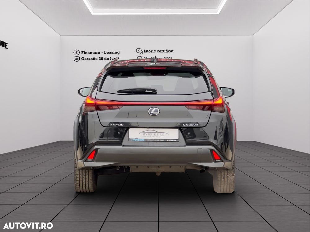 Lexus UX 250h Executive Line - 4