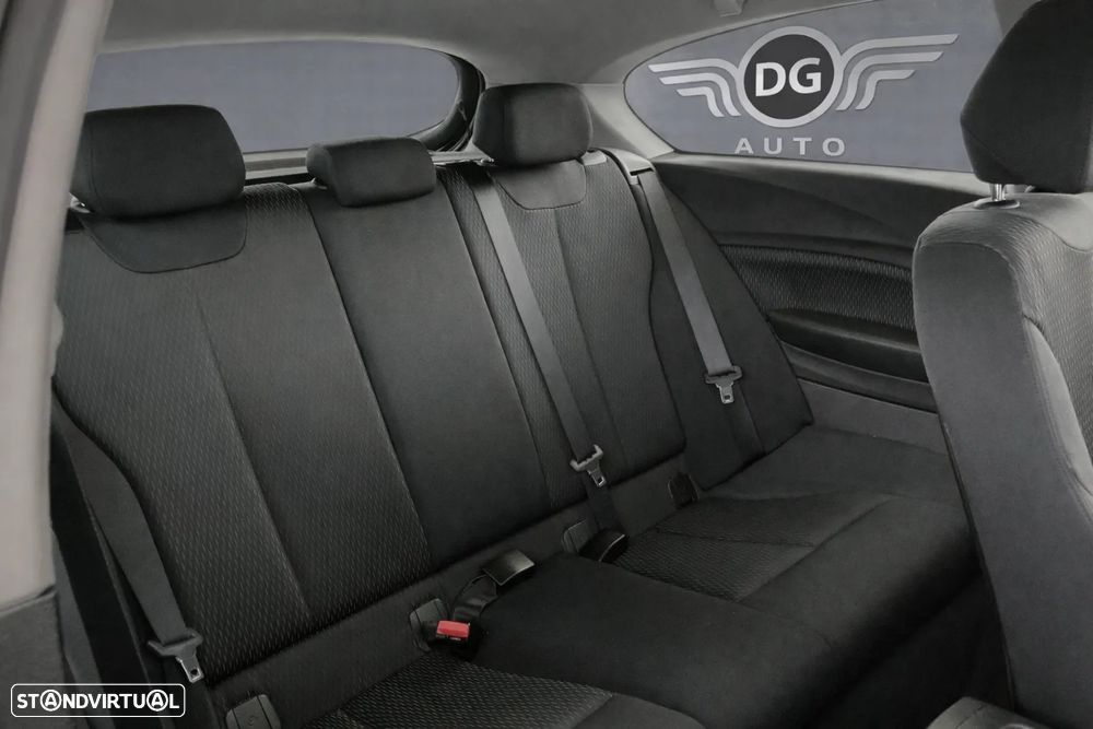 BMW 116 d EfficientDynamics - 9