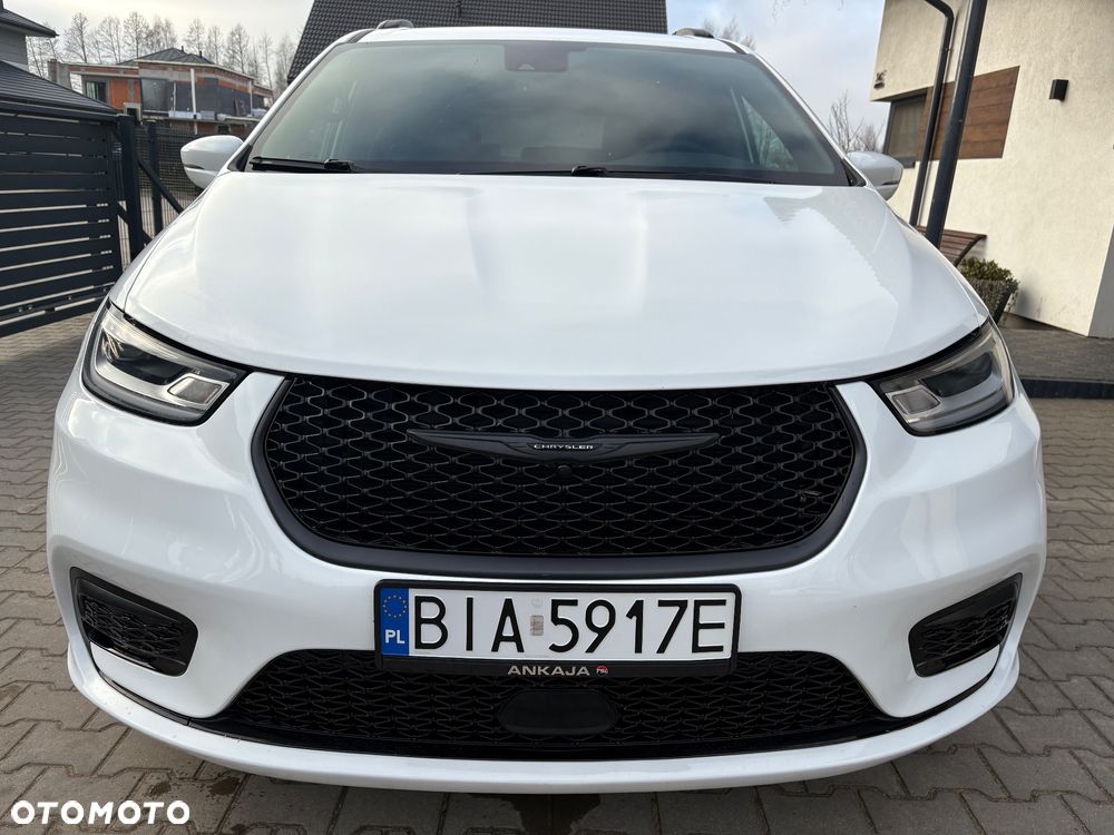 Chrysler Pacifica - 38