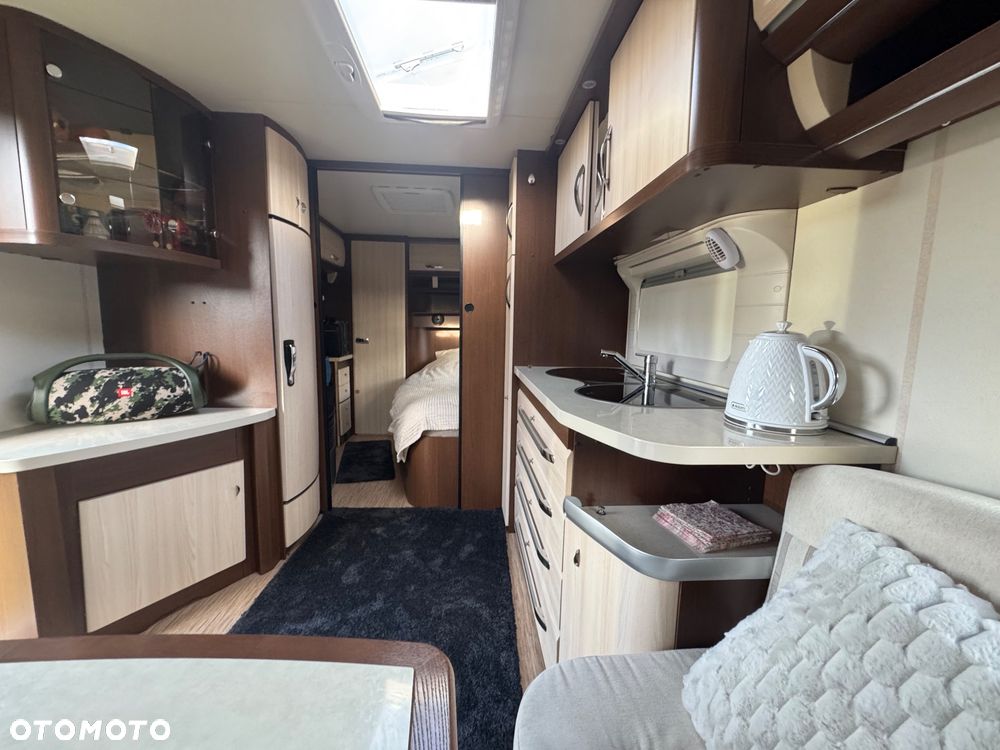 Hobby PRESTIGE 650 WFU - 12