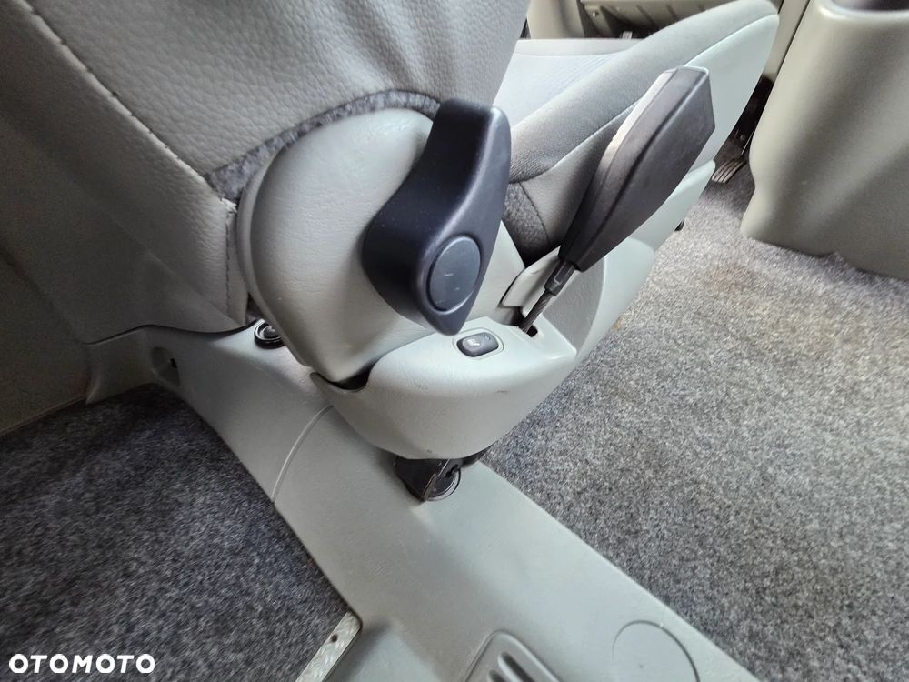 Opel Vivaro - 15
