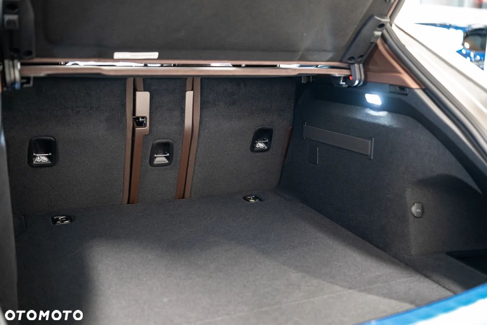 Porsche Taycan 105kWh 4S Cross Turismo - 18