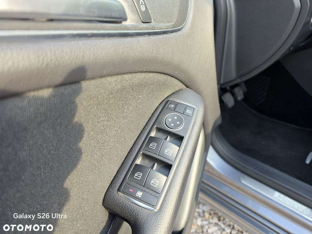 Mercedes-Benz Klasa B 180 CDI (BlueEFFICIENCY) - 31
