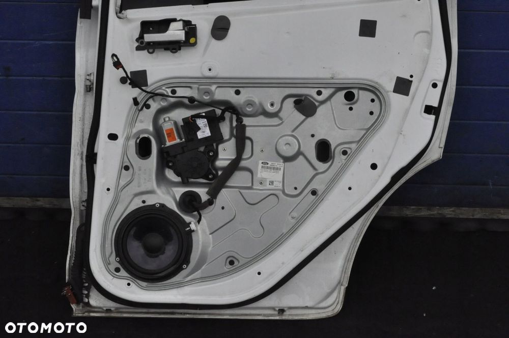 FORD KUGA MK1 DRZWI PRAWY TYŁ TYLNE - 5