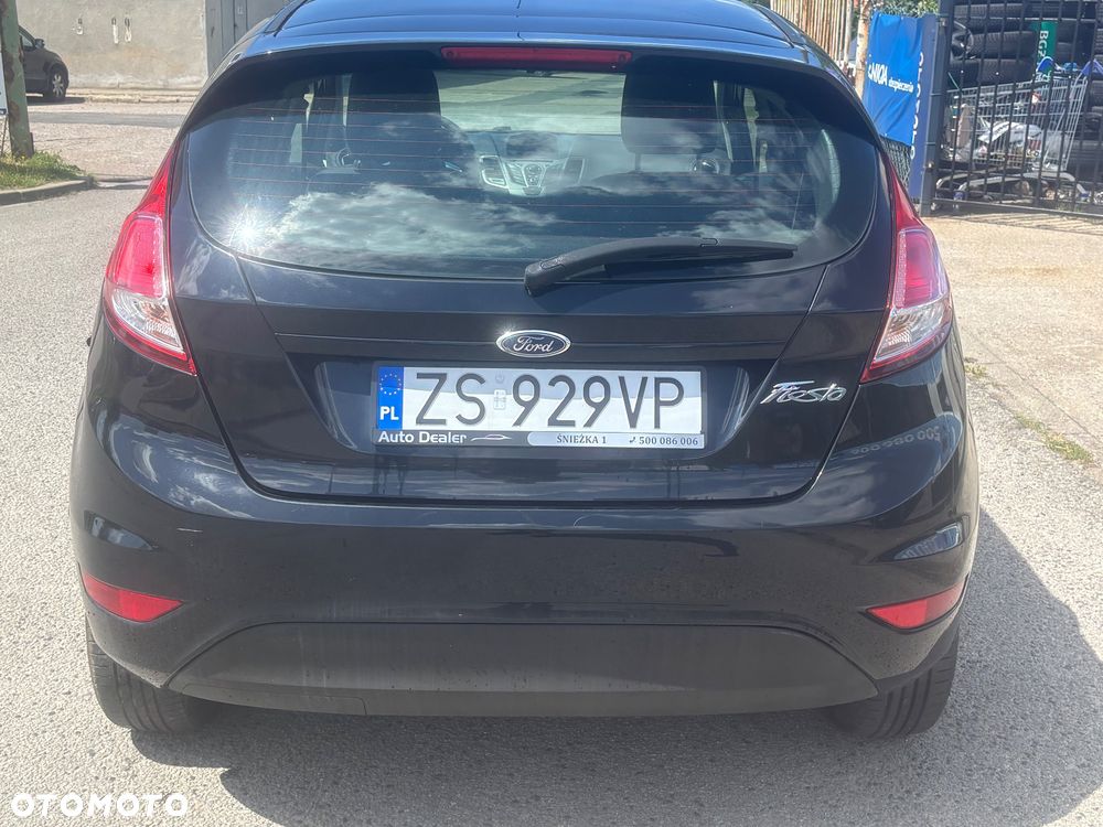 Ford Fiesta 1.25 Ambiente EU5 - 11