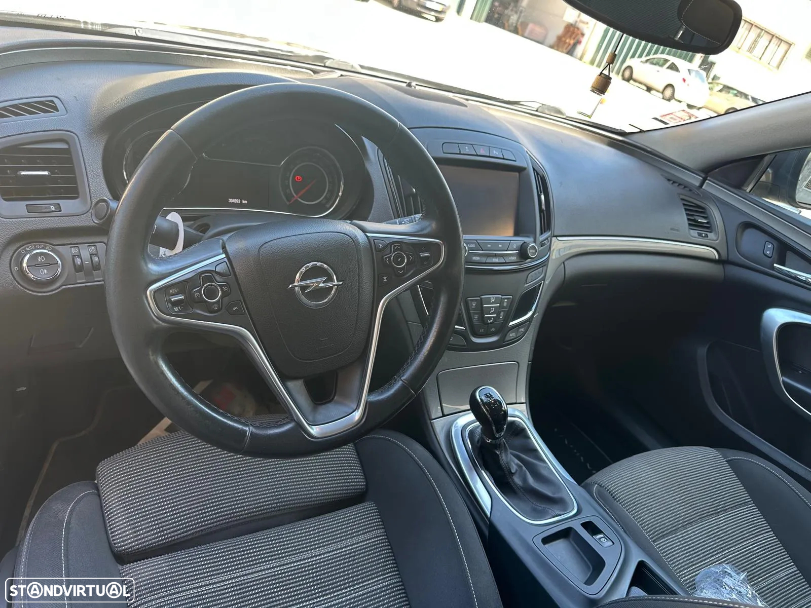 Opel Insignia Sports Tourer - 9