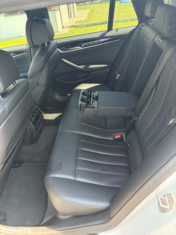 BMW Seria 5 520d xDrive Sport Line - 13