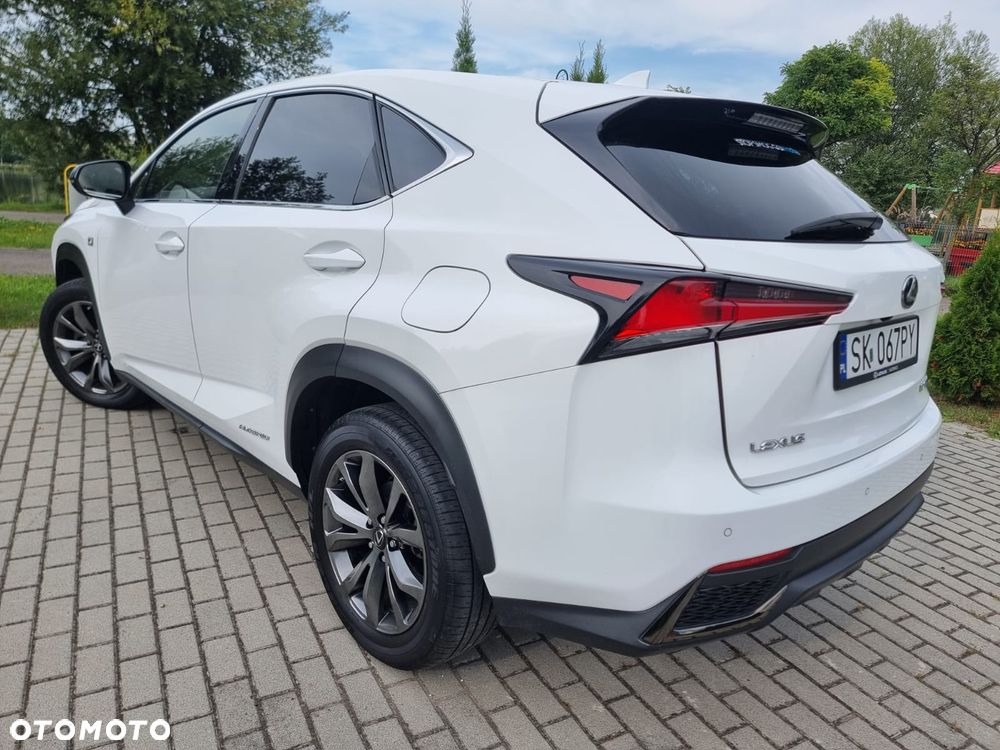 Lexus NX 300h F Sport Edition AWD - 2