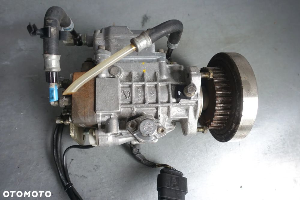 POMPA WTRYSKOWA PRZEWODY VW LT T4 2.5 TDI 074130115B - 2