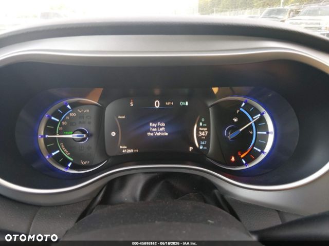 Chrysler Pacifica - 7