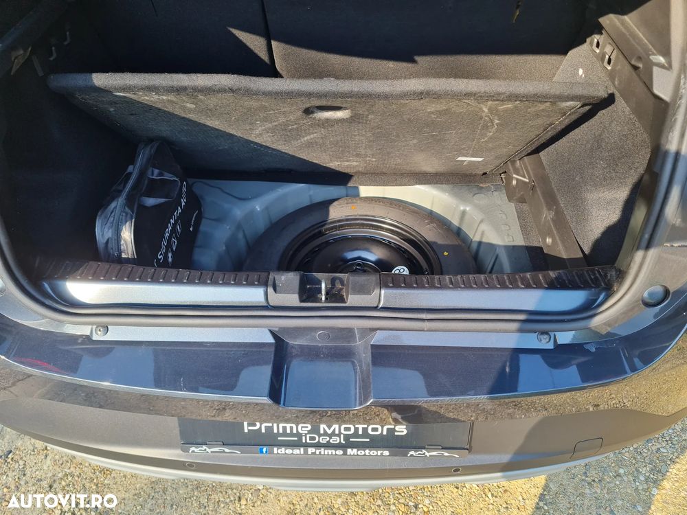 Dacia Sandero Stepway TCe 90 MT6 Comfort - 18