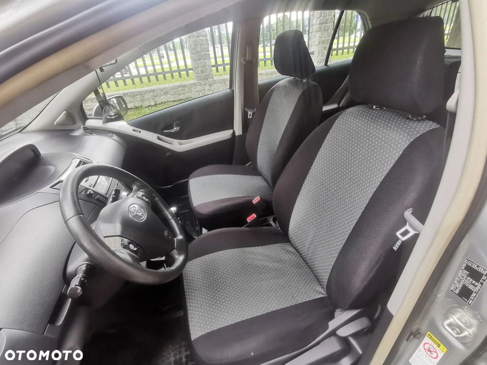 Toyota Yaris 1.4 D-4D Luna - 9