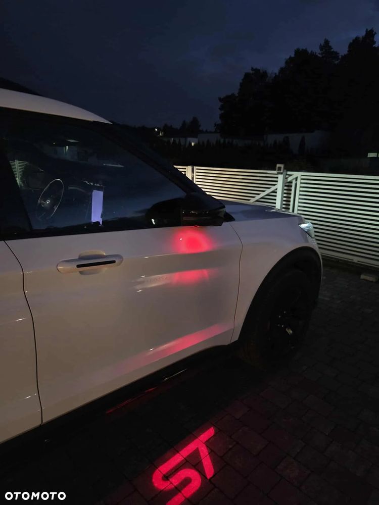 Ford Explorer - 4