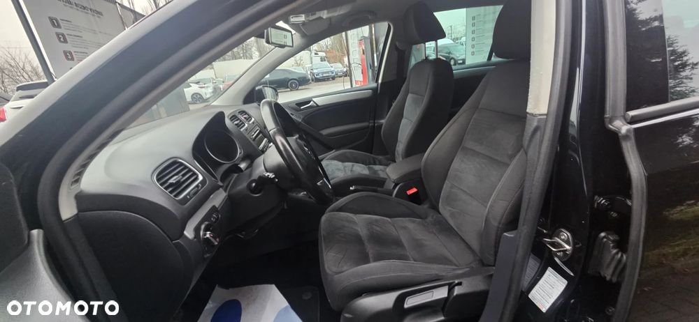 Volkswagen Golf 2.0 TDI DPF Style - 28