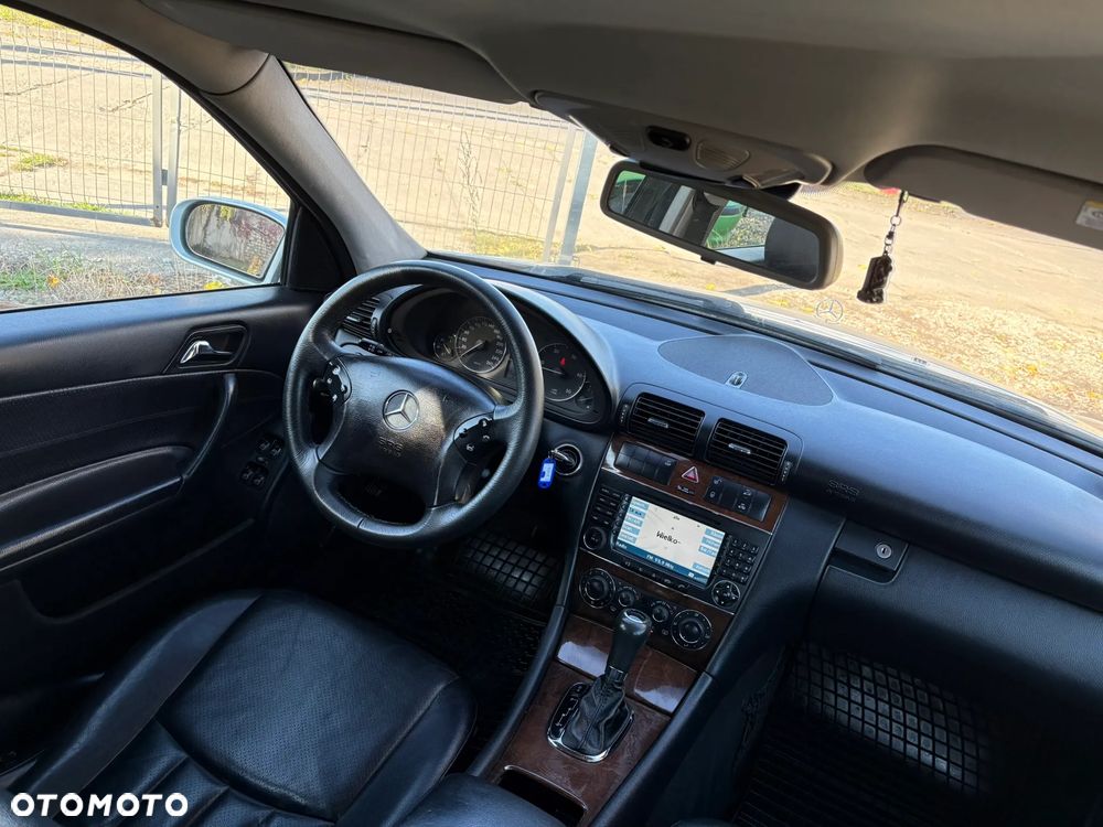 Mercedes-Benz Klasa C - 24