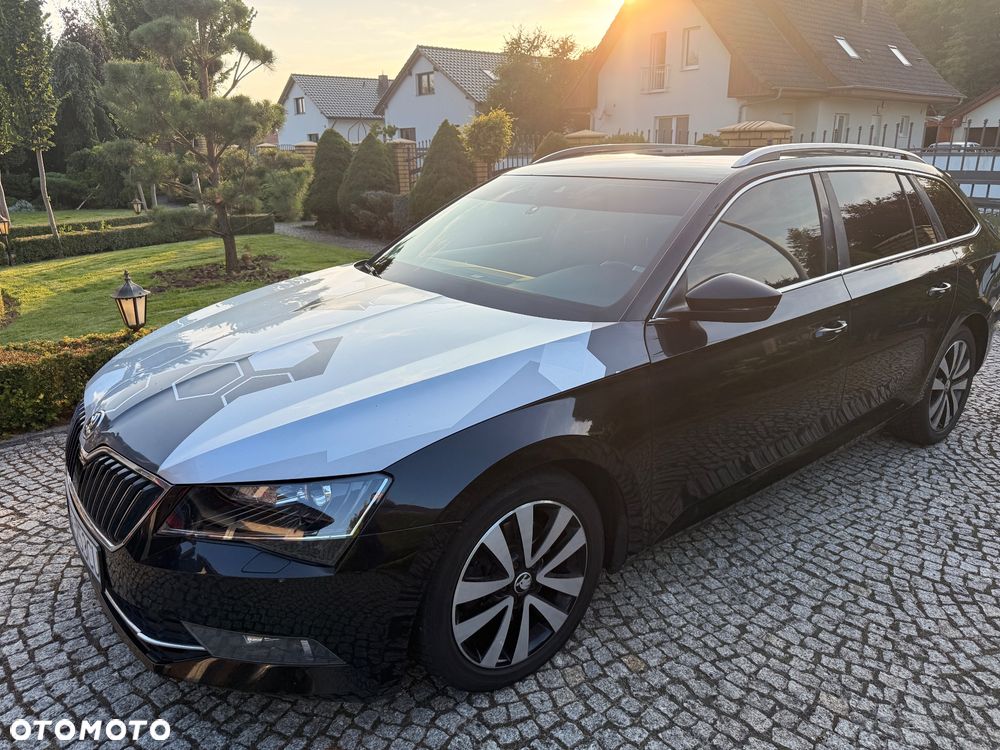 Skoda Superb 2.0 TDI DSG Premium Edition - 7
