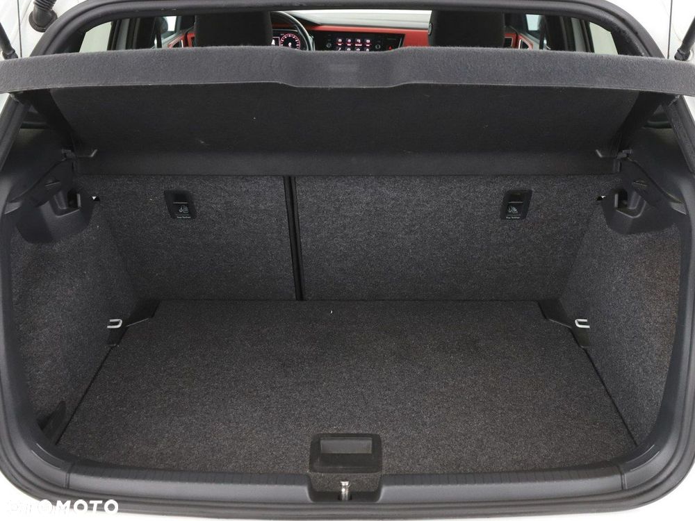 Volkswagen Polo 2.0 TSI DSG GTI - 20