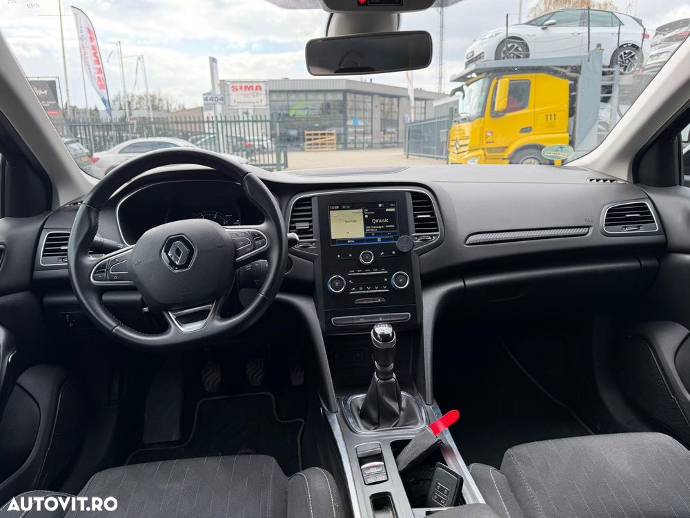 Renault Clio - 5