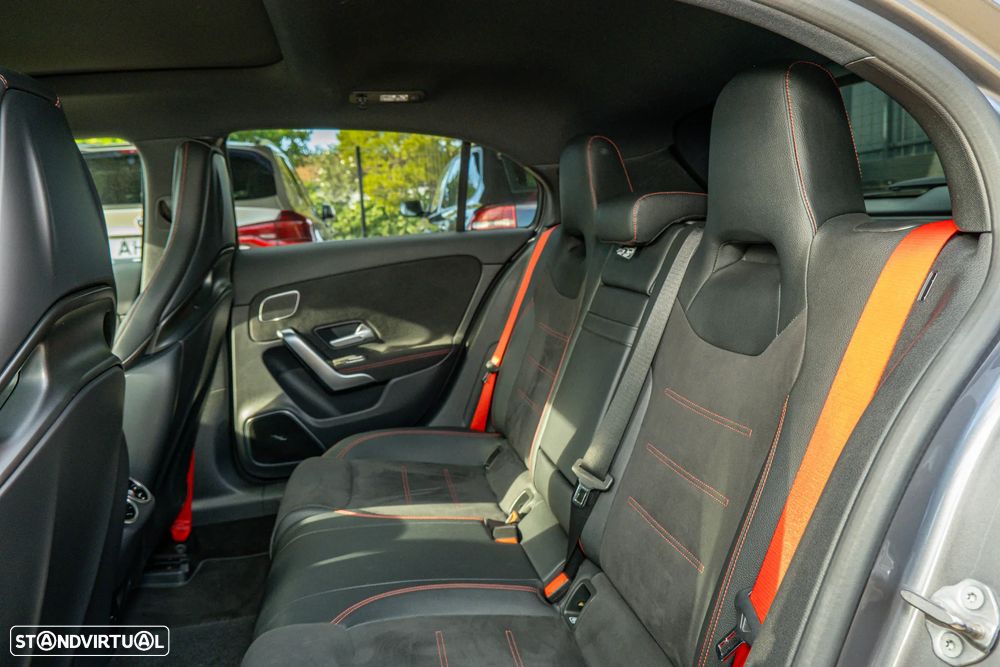 Mercedes-Benz A 35 AMG 4Matic Speedshift DCT 7G - 26