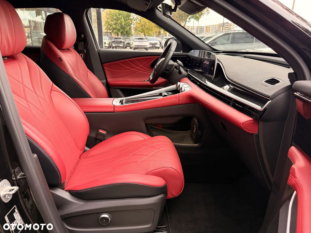 Omoda 9 1.5 Super Hybrid Exclusive AWD - 12