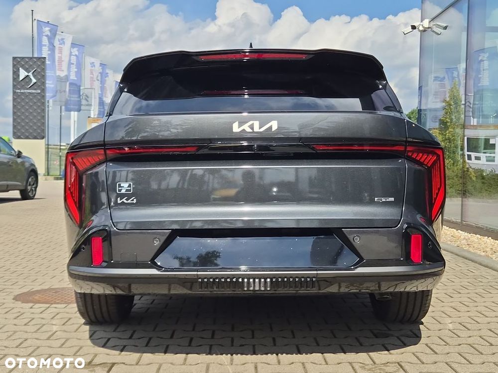 Kia K4 - 7