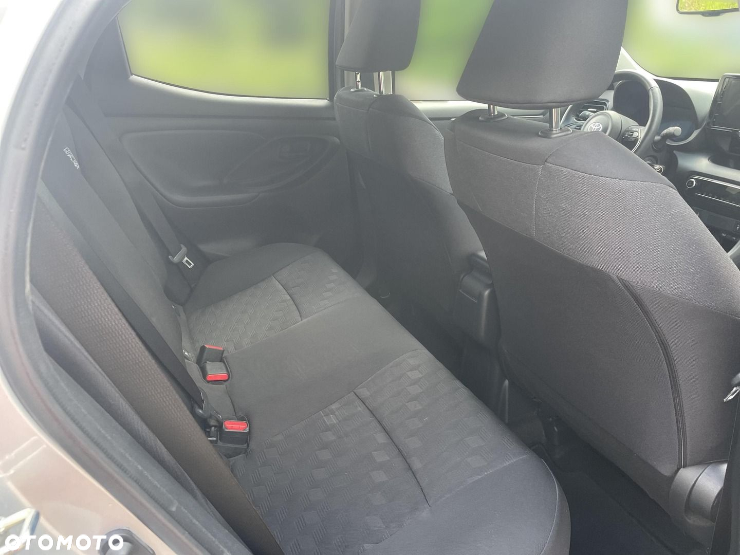 Toyota Yaris - 10
