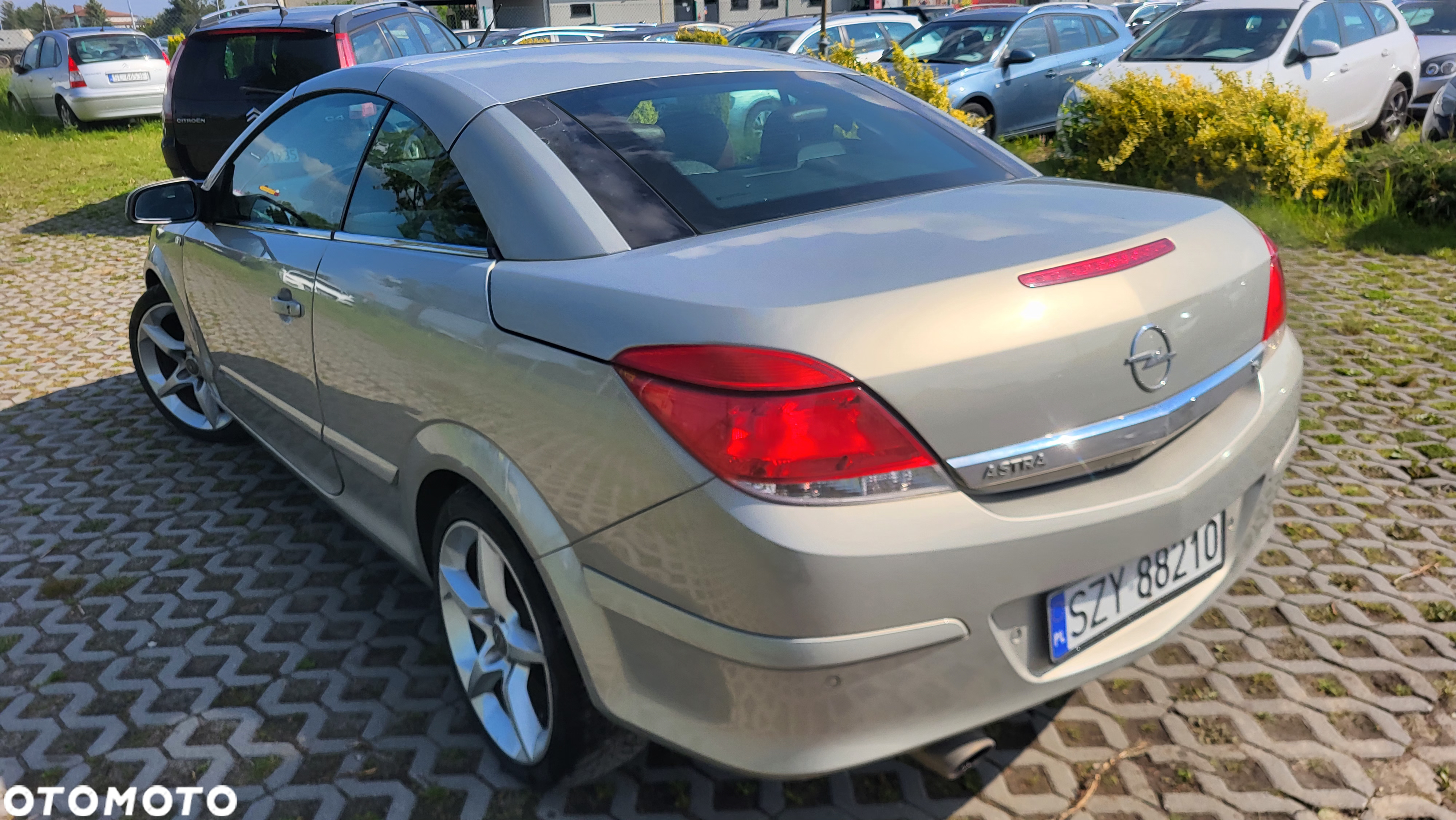 Opel Astra Twin Top 1.8 Cosmo - 33