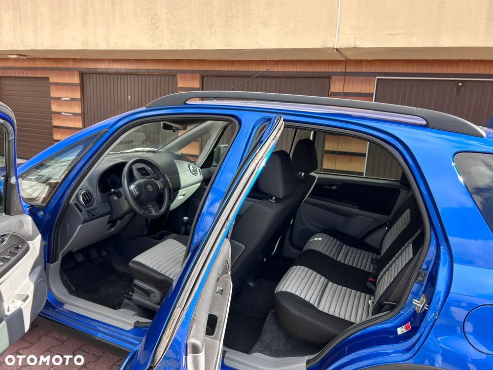 Suzuki SX4 - 4