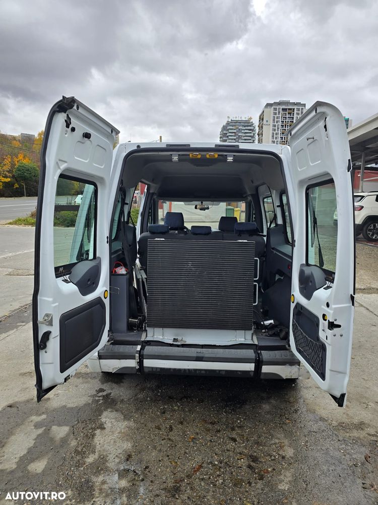 Ford Tourneo Connect - 5