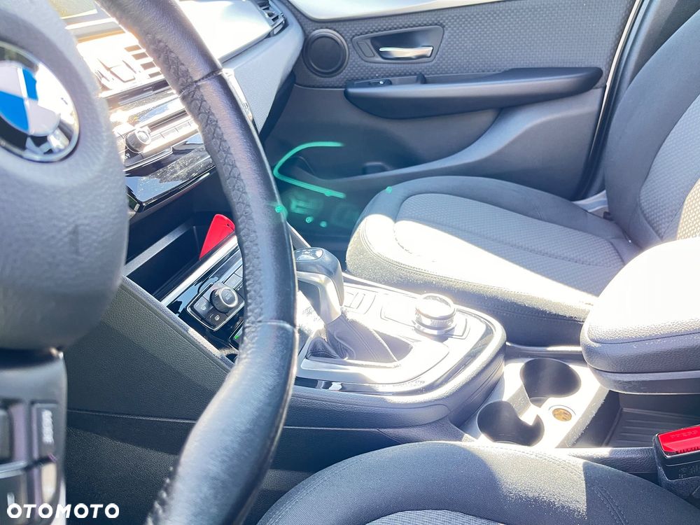 BMW Seria 2 218i - 17