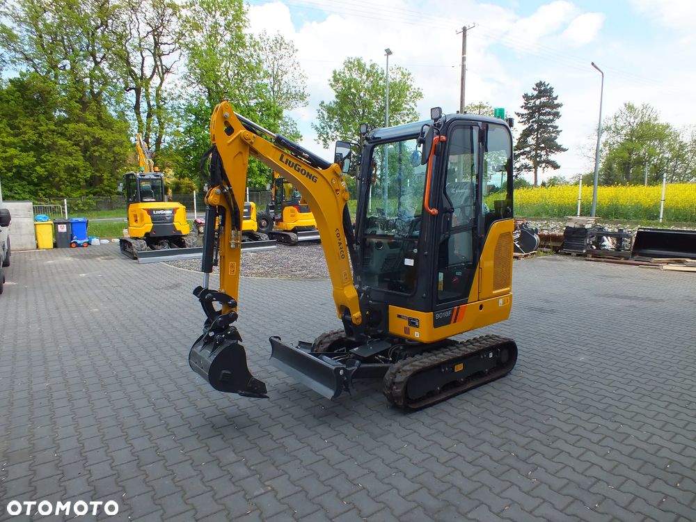 Liu Gong 9018F - 7