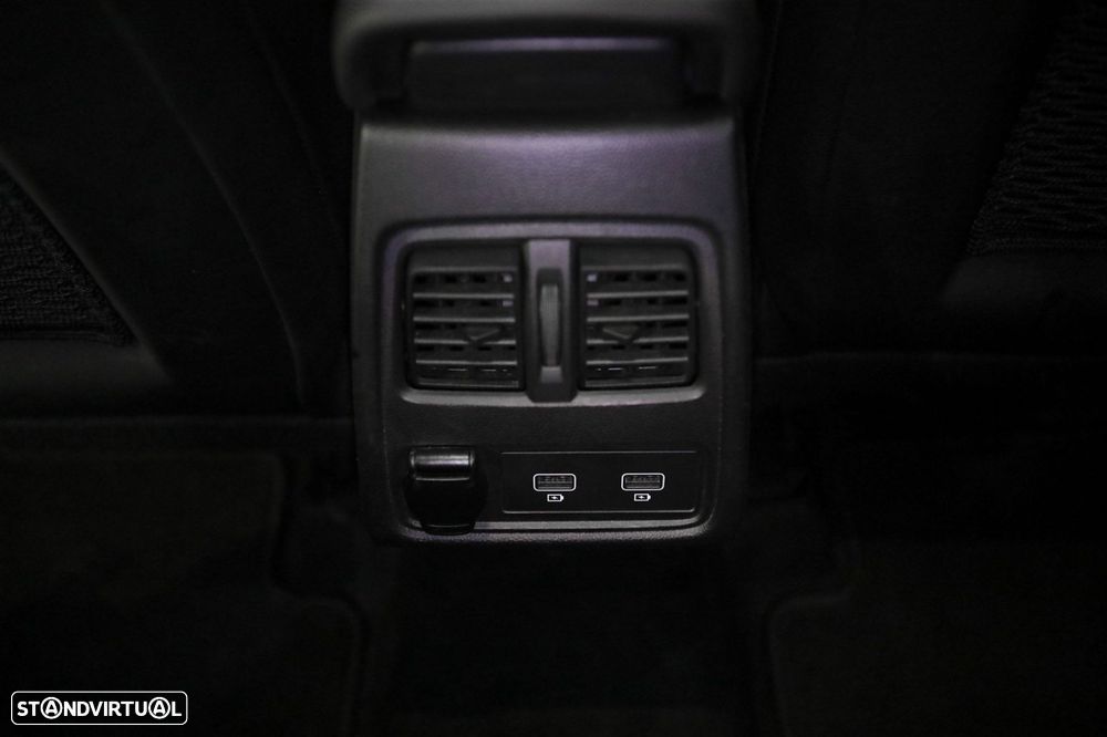 Renault Captur 1.3 TCe Exclusive EDC - 13