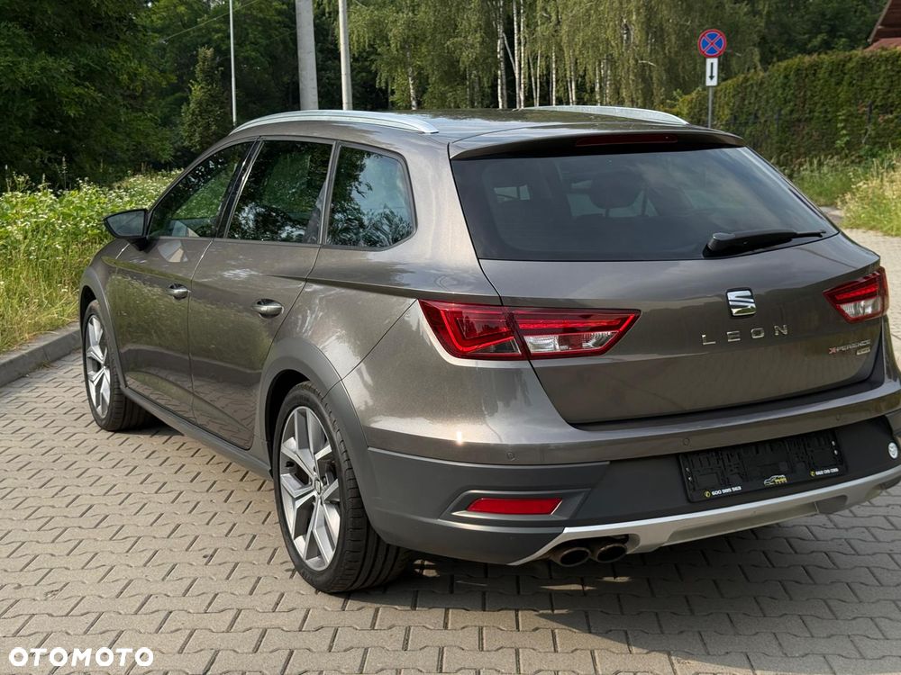 Seat Leon Sportstourer 2.0 TDI Start&Stop 4Drive X-Perience - 8
