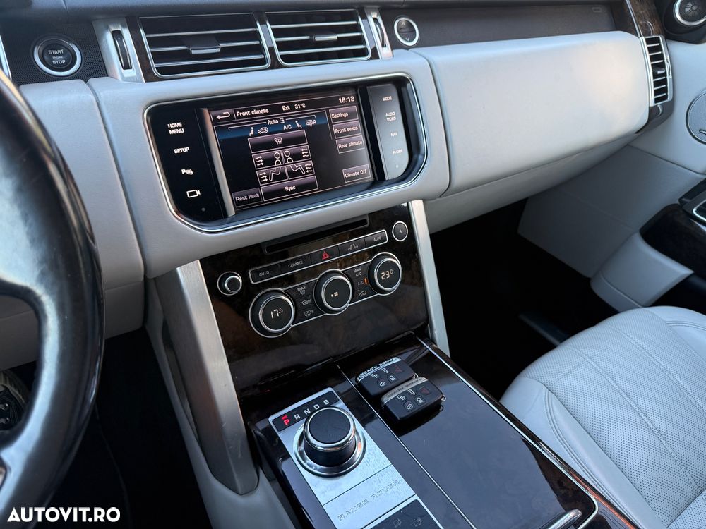 Land Rover Range Rover 4.4 I SDV8 Autobiography Black - 33