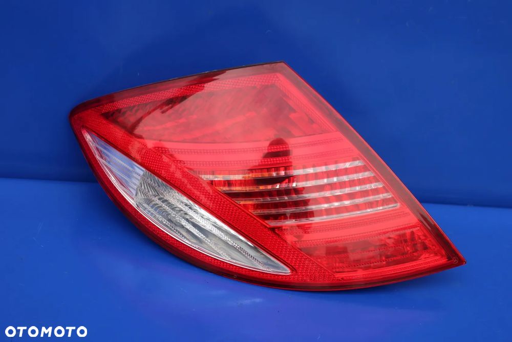 Lampa tył prawy lewy tylna prawa lewa OE Mercedes CL CL63 AMG W216 C216 A2168200264 A2168200164 - 1