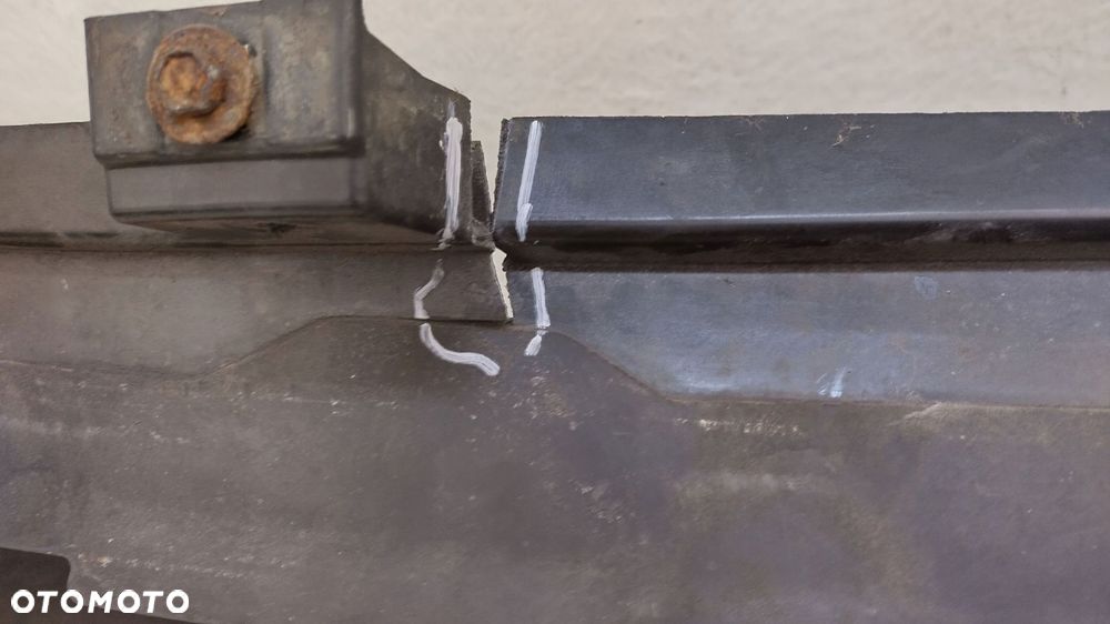 peugeot 508 1 i lift 2.0 hdi wlot powietrza chłodnicy żaluzja 9808216080 - 9