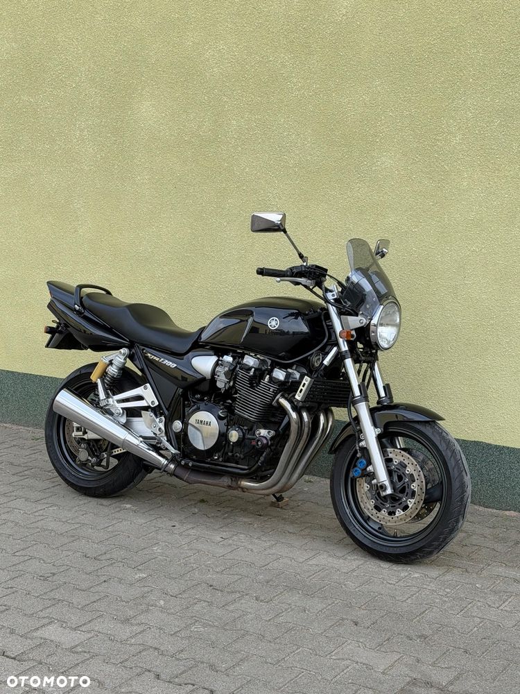 Yamaha XJR