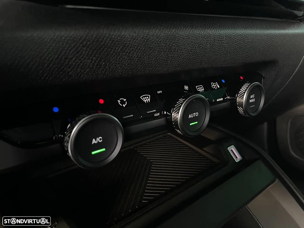 Citroën e-C4 50 kWh Business Edition - 11