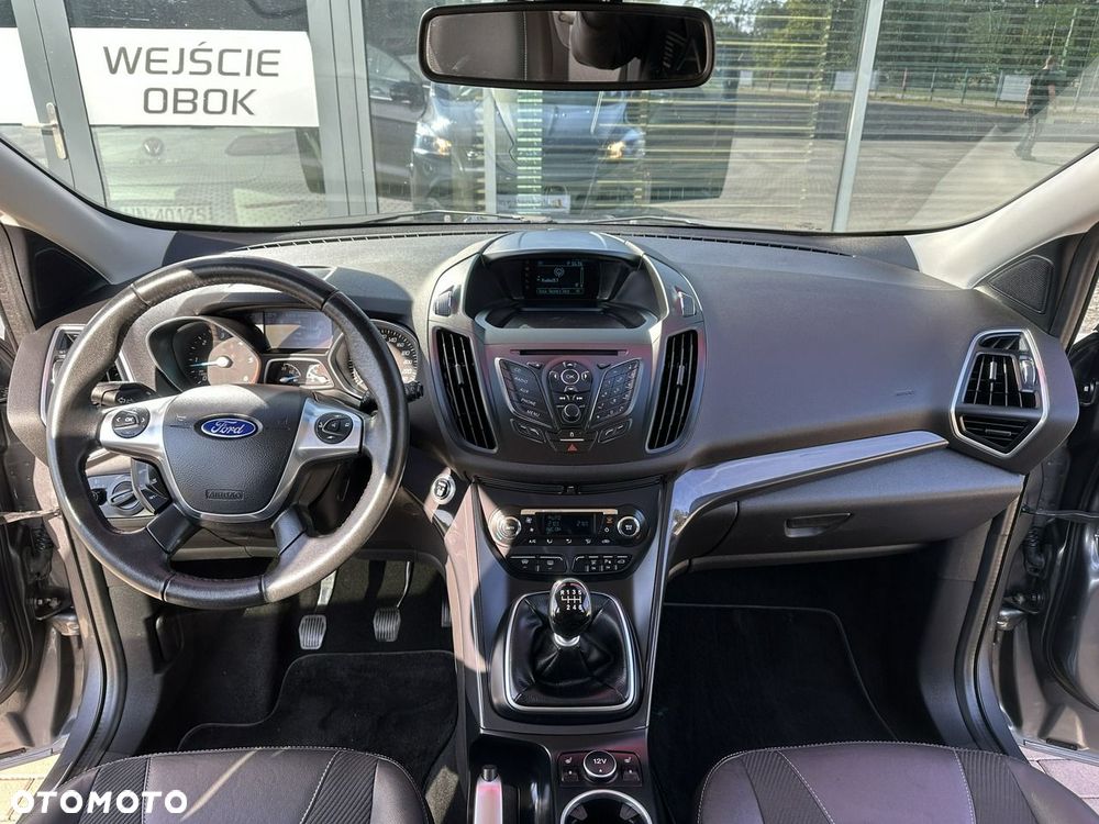 Ford Kuga 2.0 TDCi 2x4 Titanium - 9