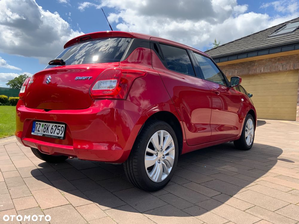 Suzuki Swift 1.2 Premium Plus CVT - 16