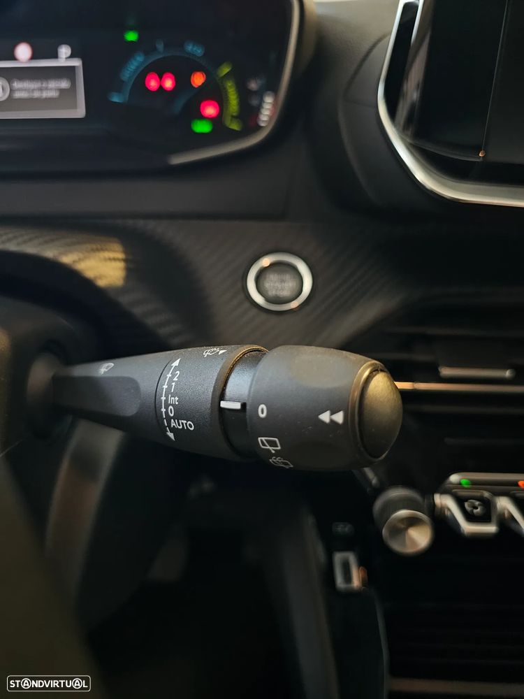 Peugeot e-208 Active - 26