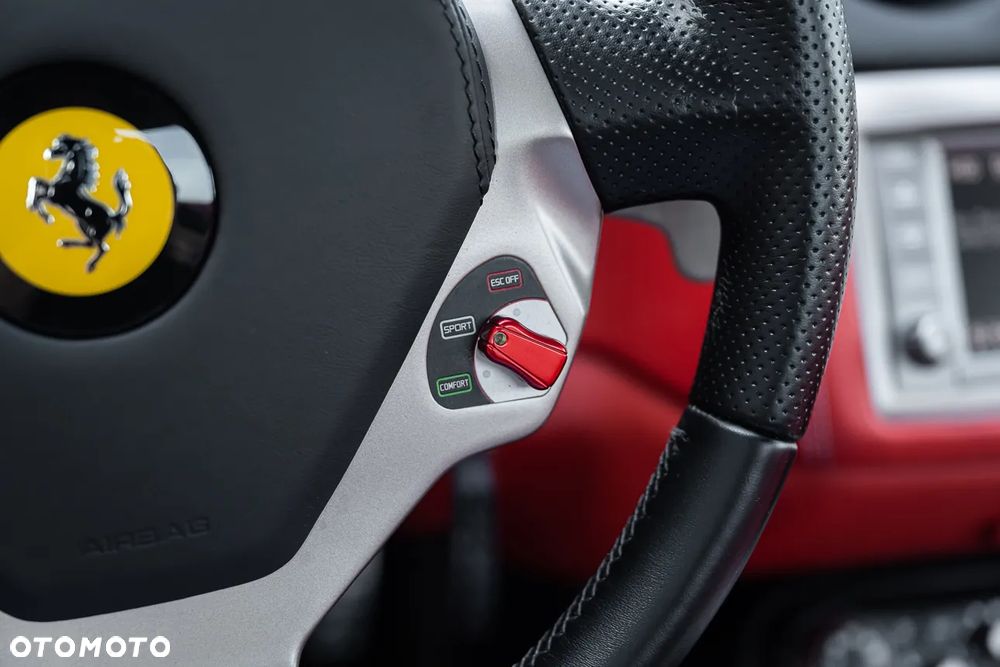 Ferrari California F1 DCT - 30