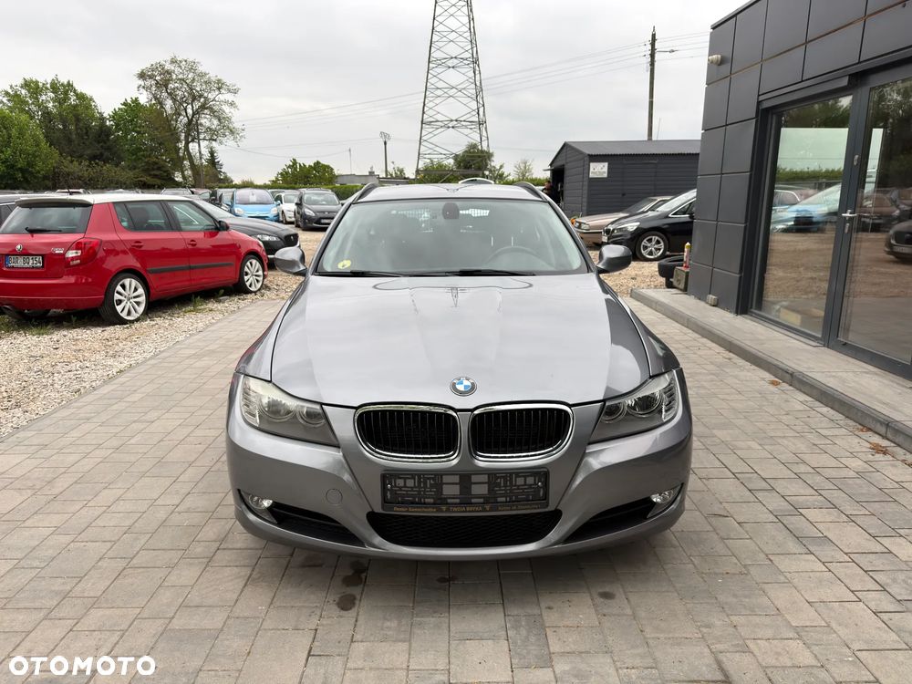 BMW Seria 3 318d - 8