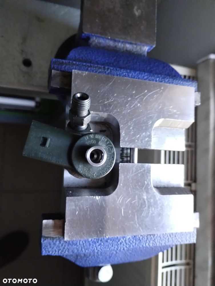 EPS 100 próbnik Bosch test wtryskiwacza - piezo odpowietrzania - 12