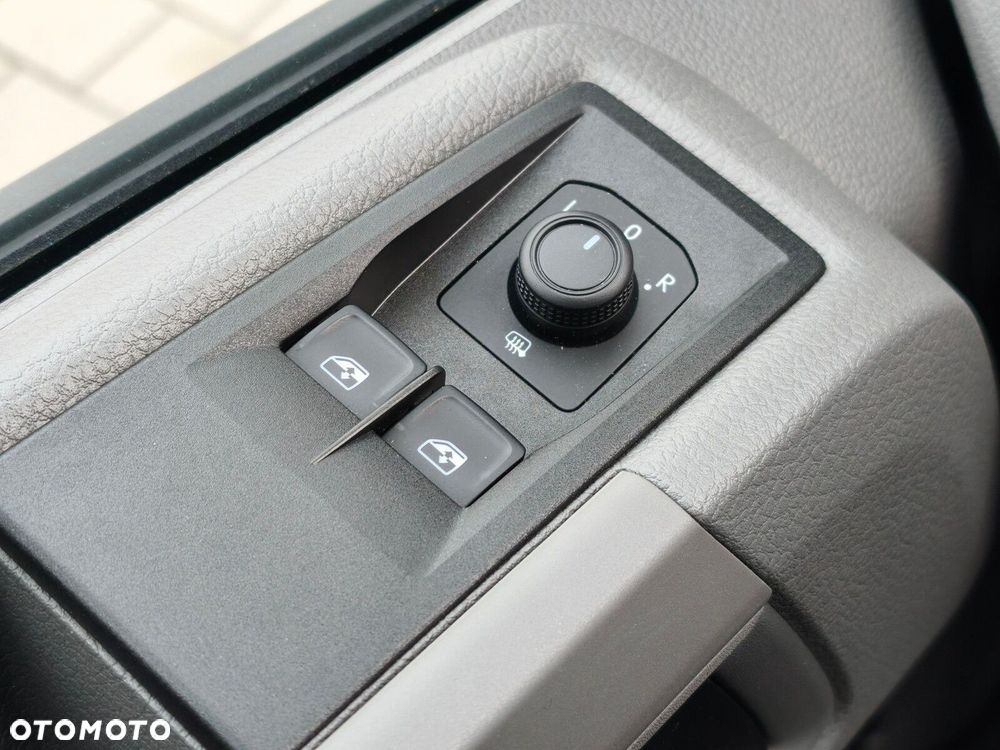 Volkswagen Crafter 35 BiTDI Furgon 177KM - 17