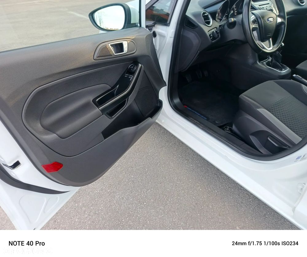 Ford Fiesta 1.0 EcoBoost Champions Edition - 34