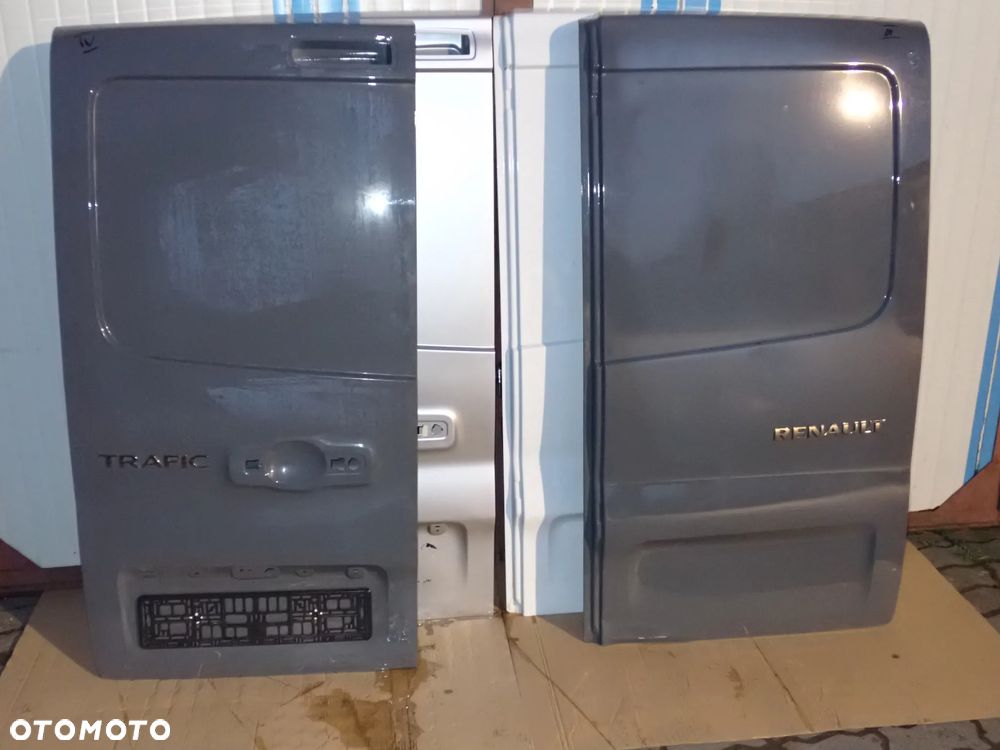 Trafic 3 VivaroB Talento NV300 Drzwi Tylne - 20