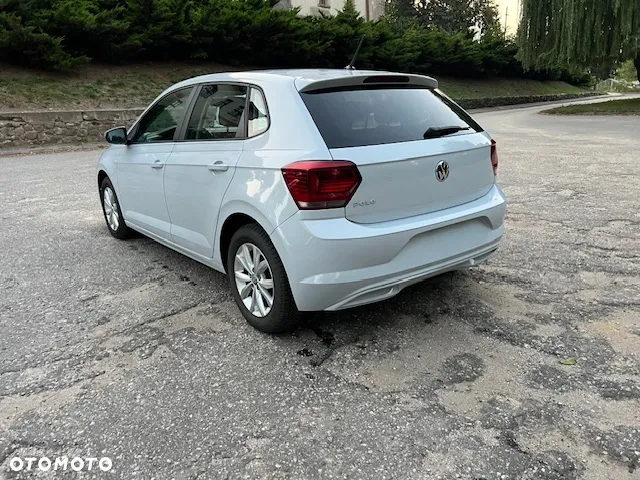 Volkswagen Polo - 8